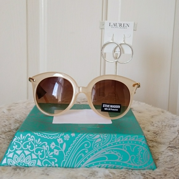 Steve Madden Accessories - Steve Madden sunglasses